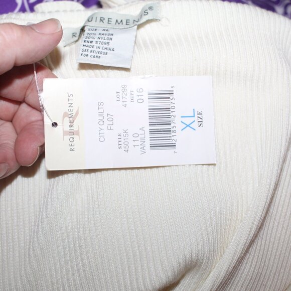 Requirements Sleeveless Turtle Neck with Crystal and Beaded Accents NWT Size XL - Picture 10 of 10